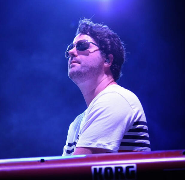 CRAIG STEVENS
