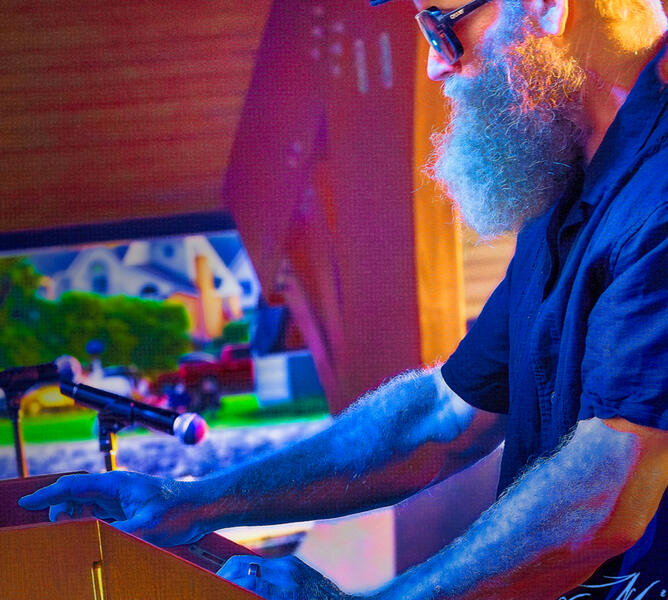 RON YAROSZ
